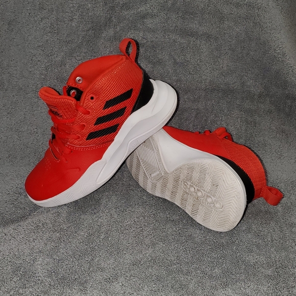 Adidas Own the Game K Wide Basketball Sneakers Boys Size 12K - Picture 1 of 8